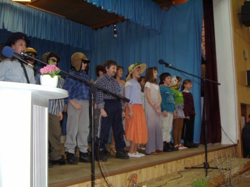 Hraje celá dědina aneb S veselou myslí na nesmysly. - 18.3.2006